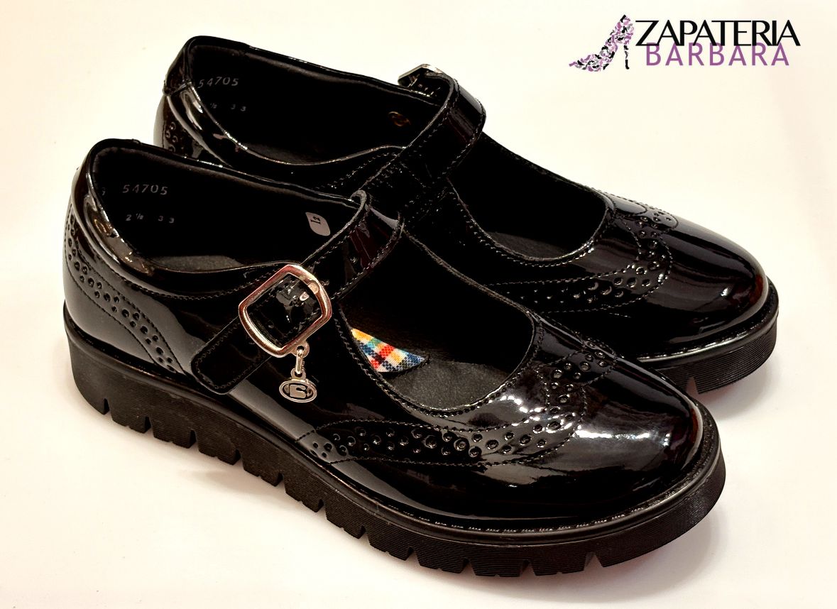 ZAPATO ESCOLAR MERLINA COQUETA 54705 CHAROL NEGRO
