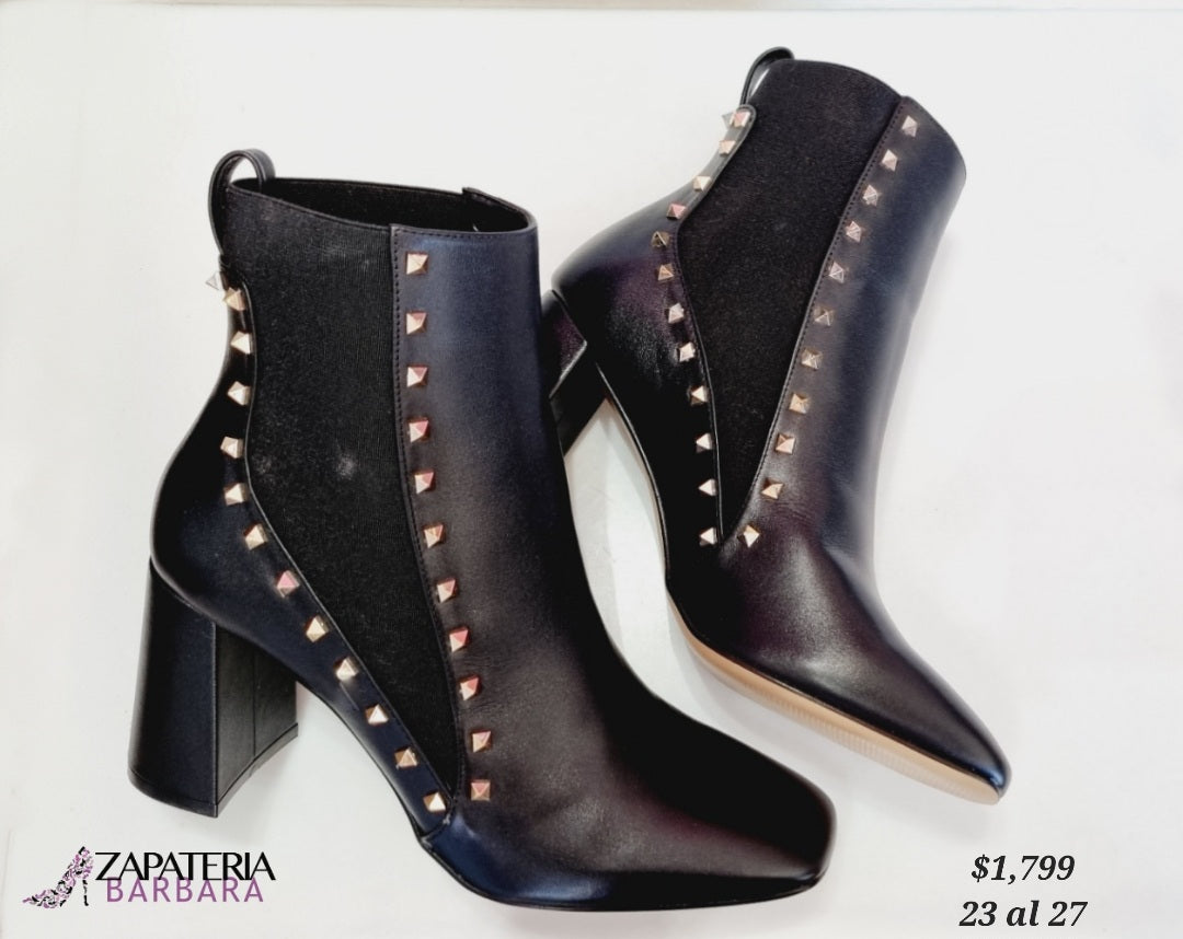 BOTA 40401 FELIPE RIVERA ESTOPEROLES NEGRO