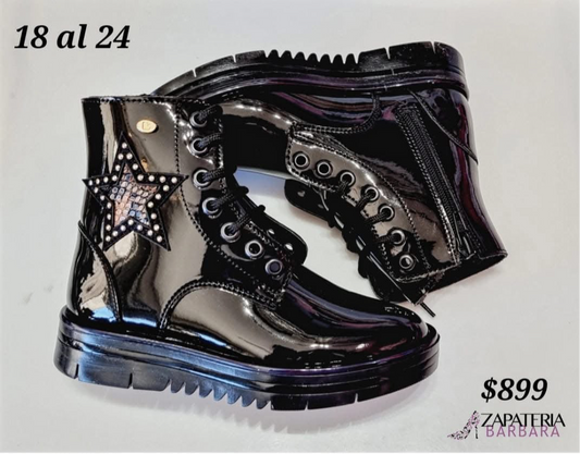 BOTA NIÑA COQUETA 431201 CHAROL C/ESTRELLAS