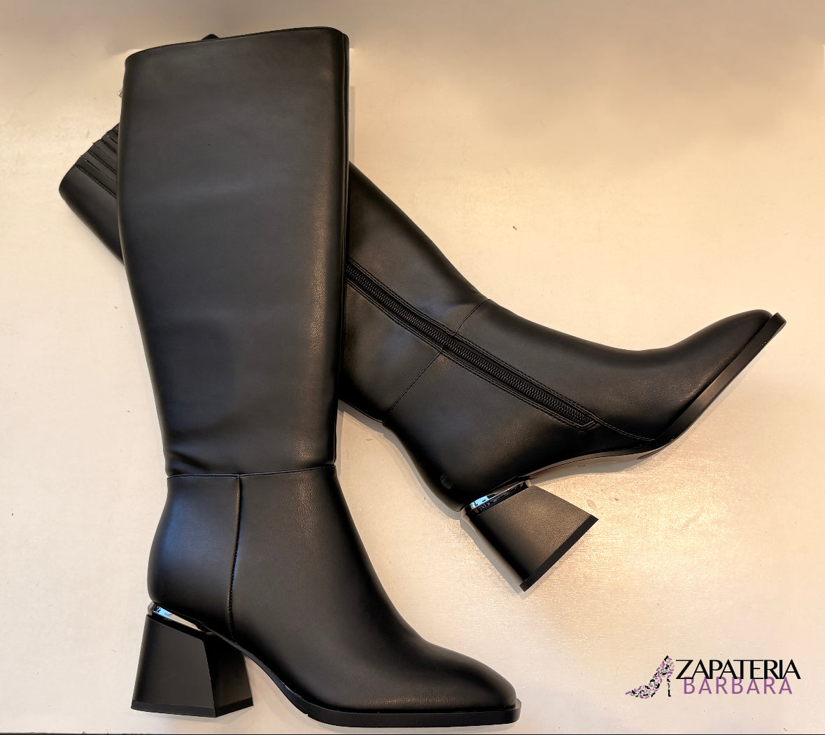 BOTA ALTA 451801 EFE YARA NEGRO