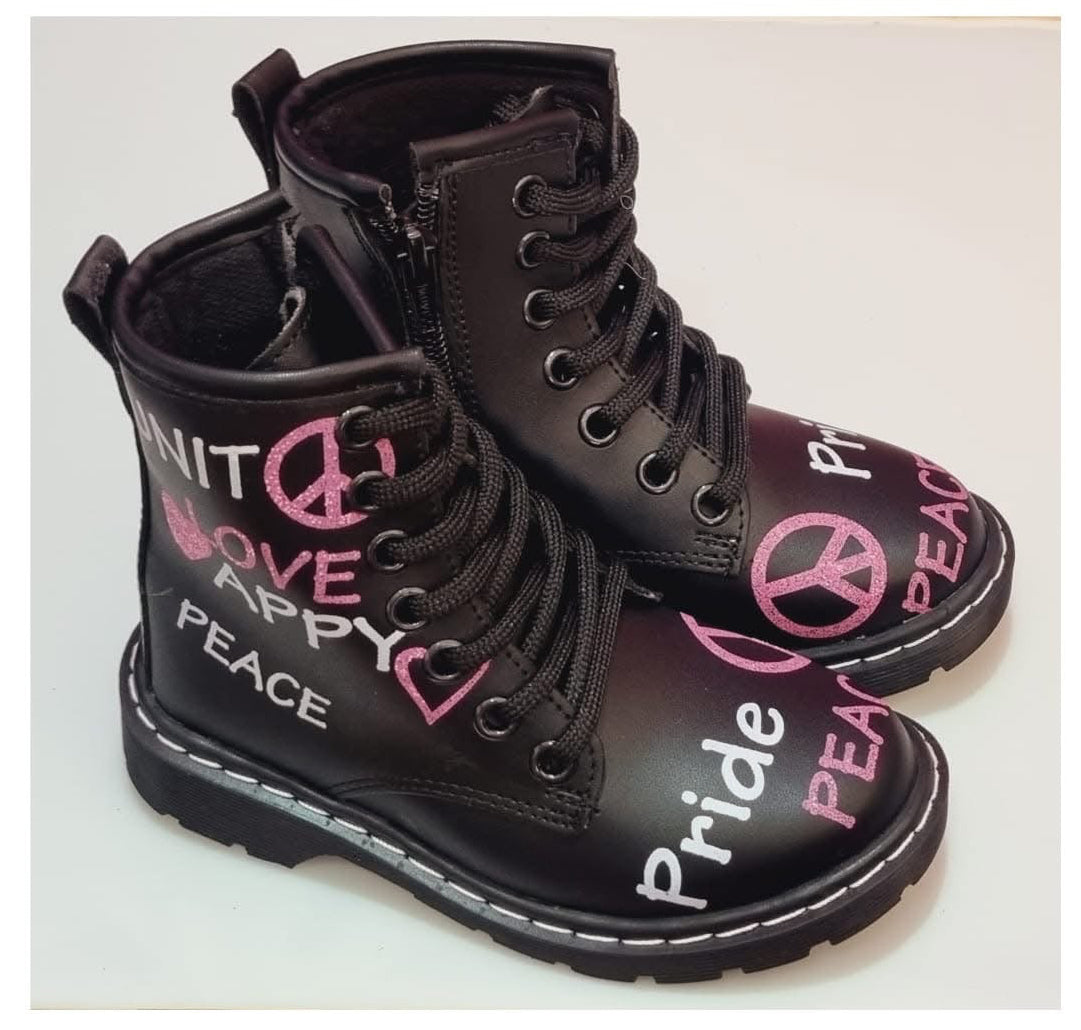 BOTA 21120 NIÑA CONFRATELLI GRAFITI NEGRA