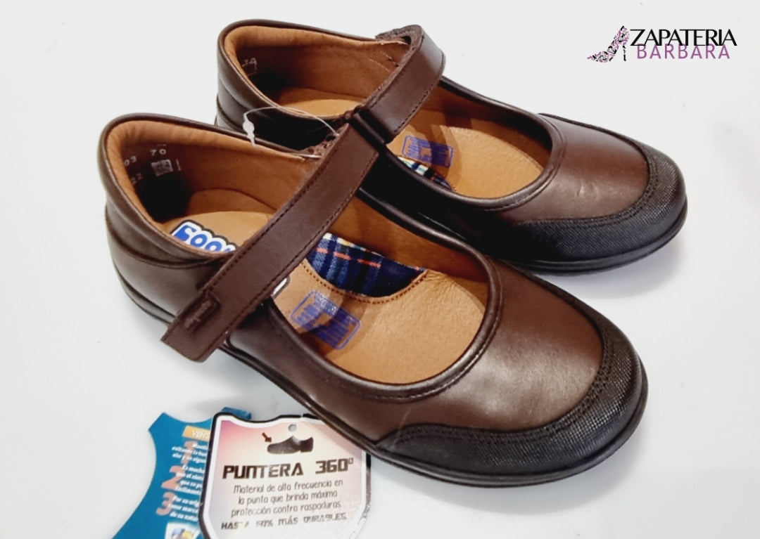 ZAPATO ESCOLAR 54403 COQUETA CAFE PUNTA ANTIRRASPONES NIÑA