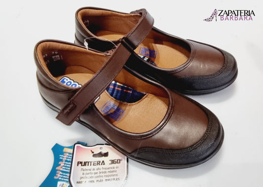 ZAPATO ESCOLAR 54403 COQUETA CAFE PUNTA ANTIRRASPONES NIÑA